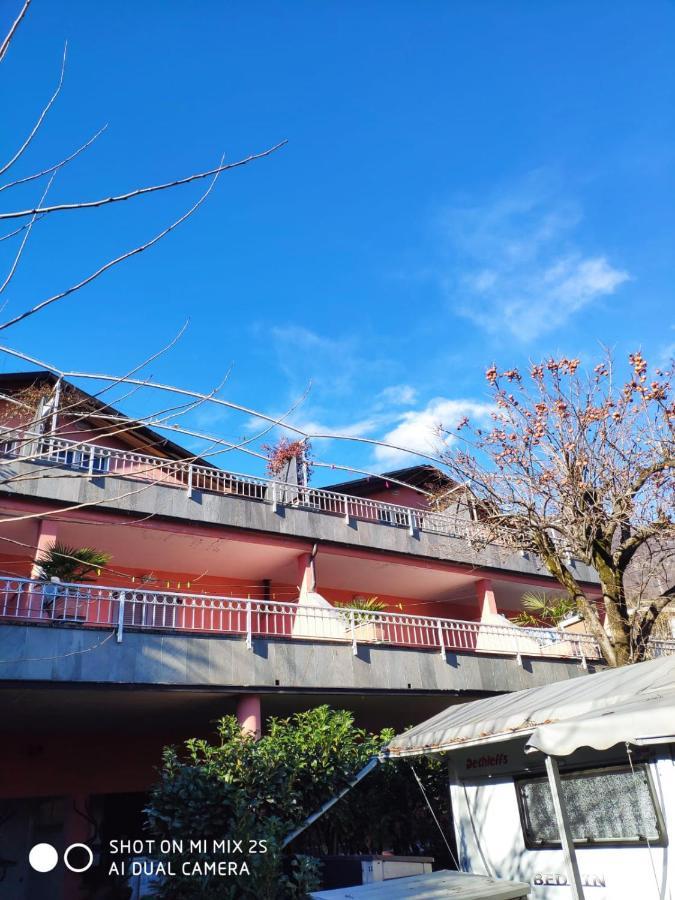 Residence Laguna Beach Pianello Del Lario Екстериор снимка
