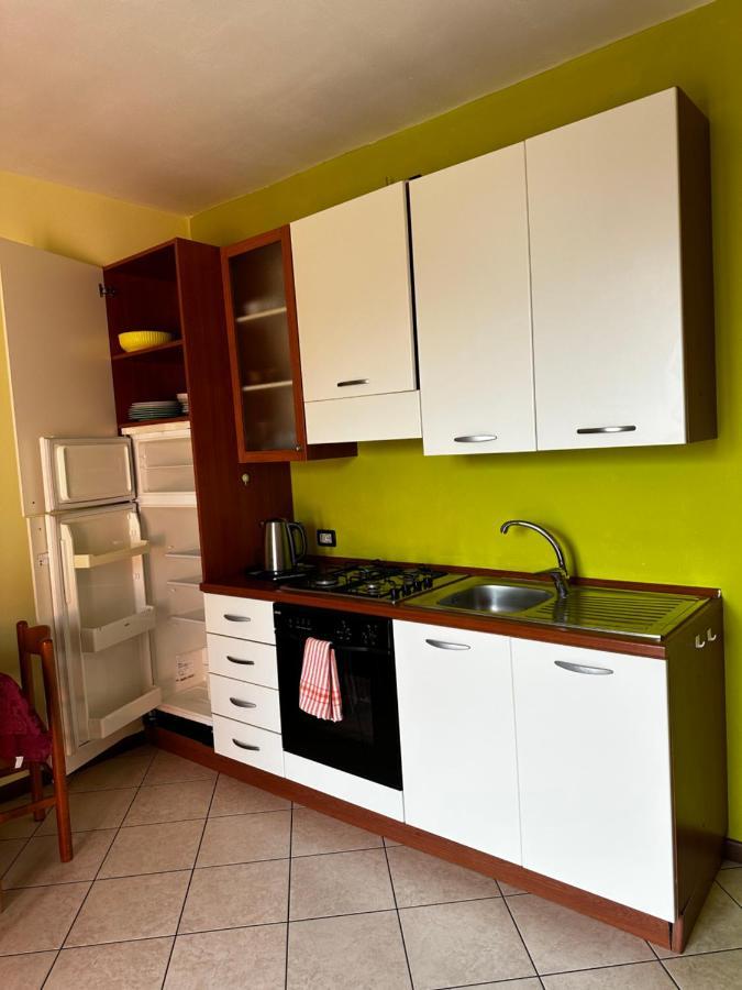 Residence Laguna Beach Pianello Del Lario Екстериор снимка