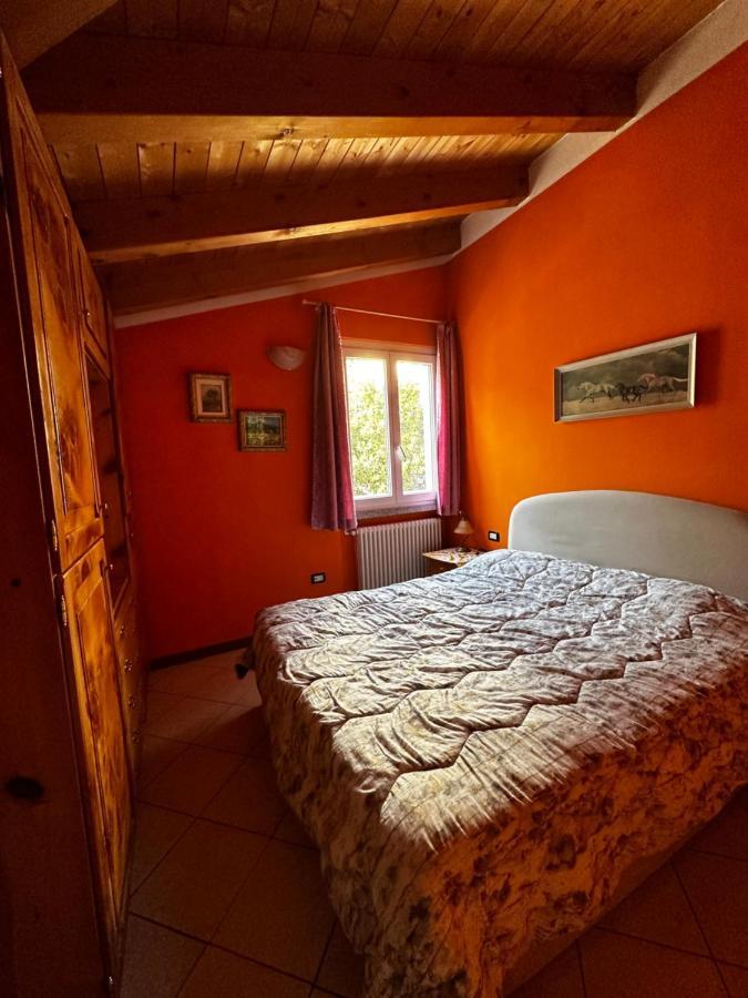 Residence Laguna Beach Pianello Del Lario Екстериор снимка