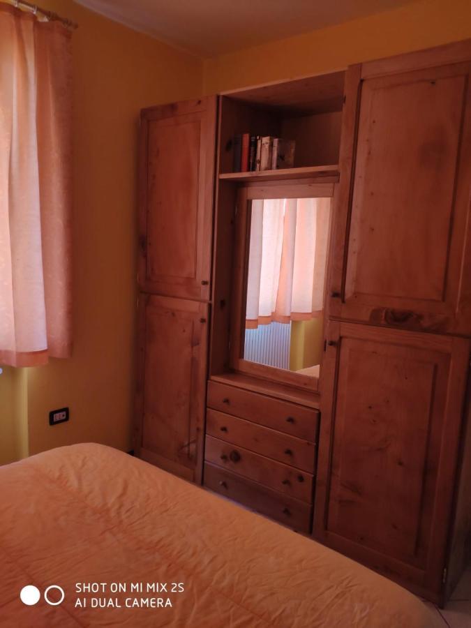 Residence Laguna Beach Pianello Del Lario Екстериор снимка