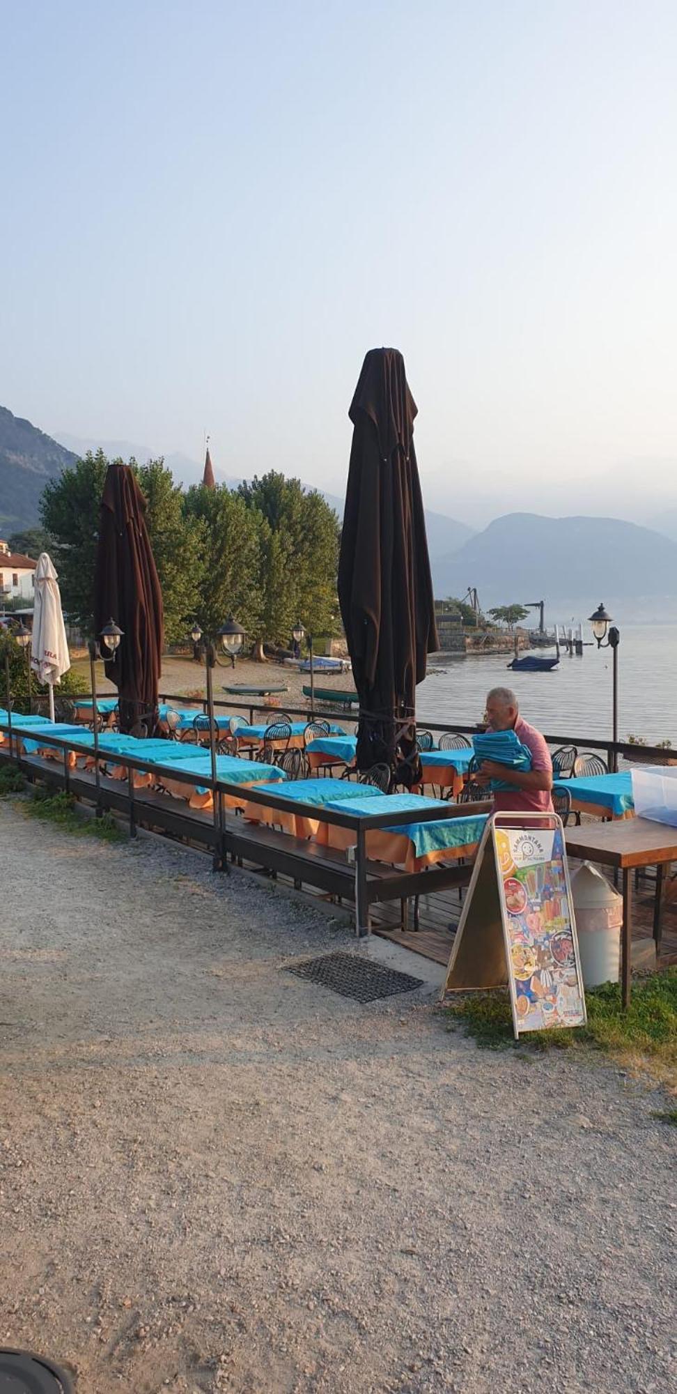 Residence Laguna Beach Pianello Del Lario Екстериор снимка