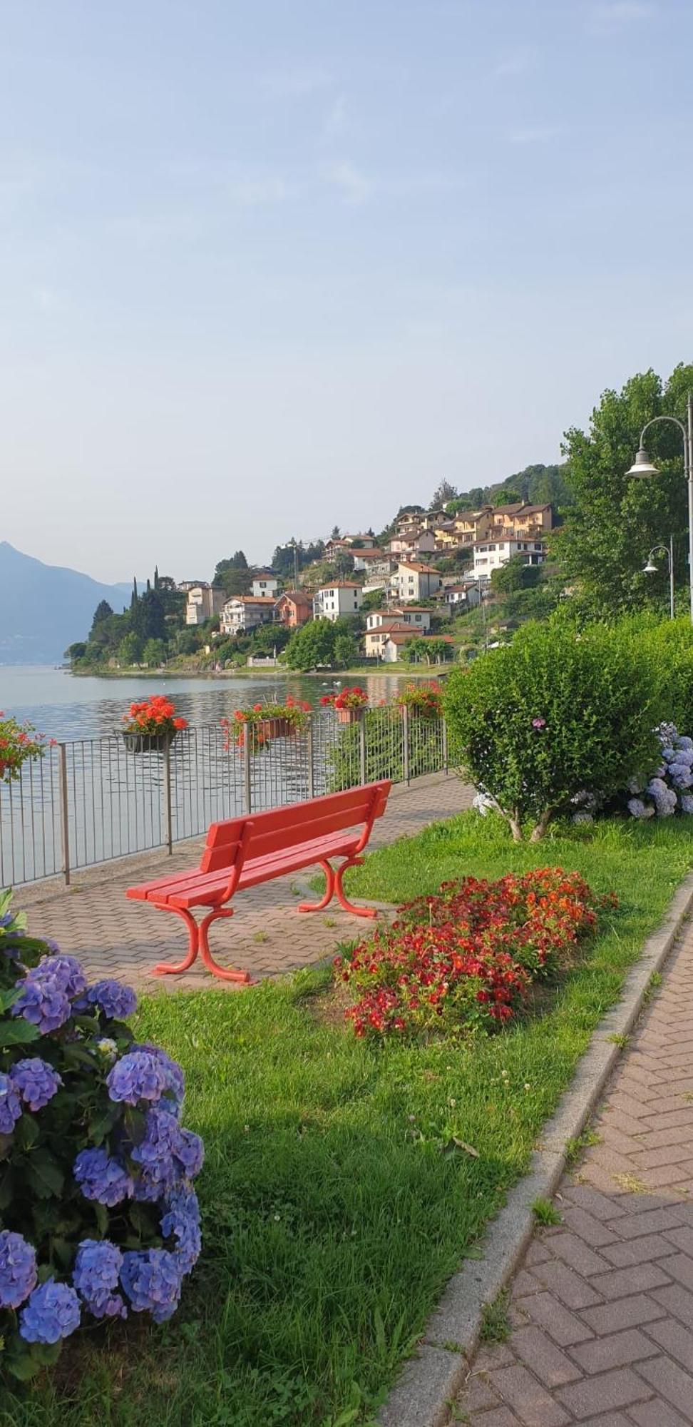 Residence Laguna Beach Pianello Del Lario Екстериор снимка